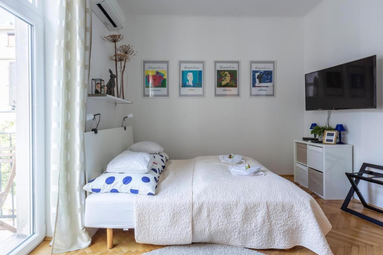 Gorgeous Flat Right Near The City Center Budapest Exterior photo